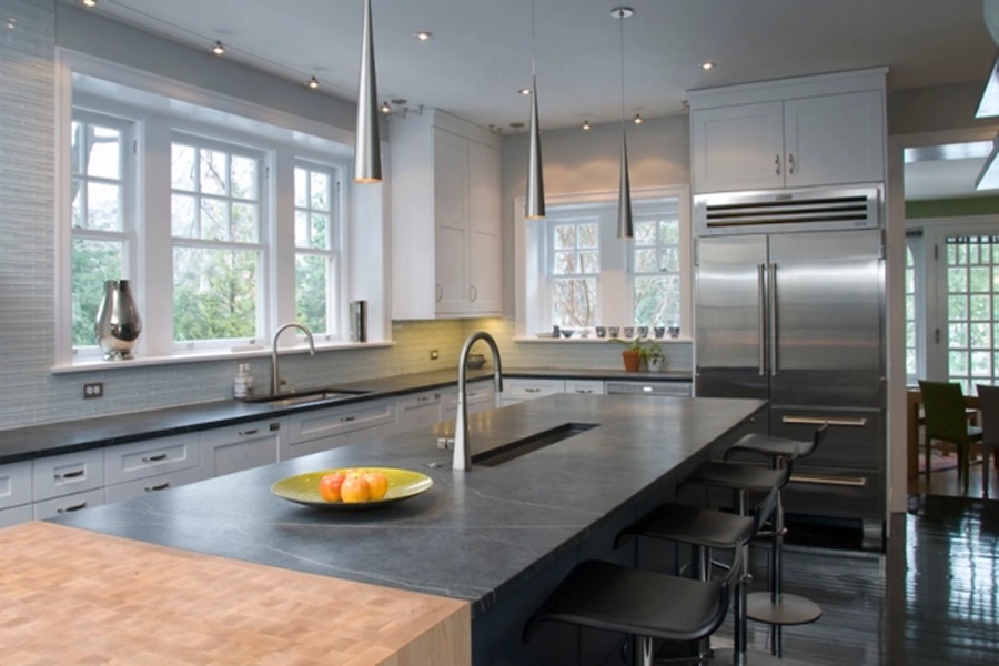 SOAPSTONE: Miami’s Elegant, Low-Maintenance Countertop